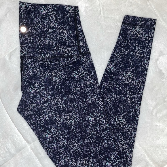 Lululemon leggings - Picture 1 of 1